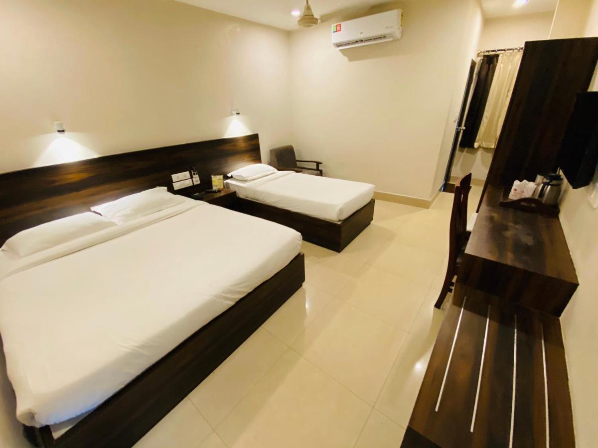 Hotel Saluja Residency Siliguri Exterior foto